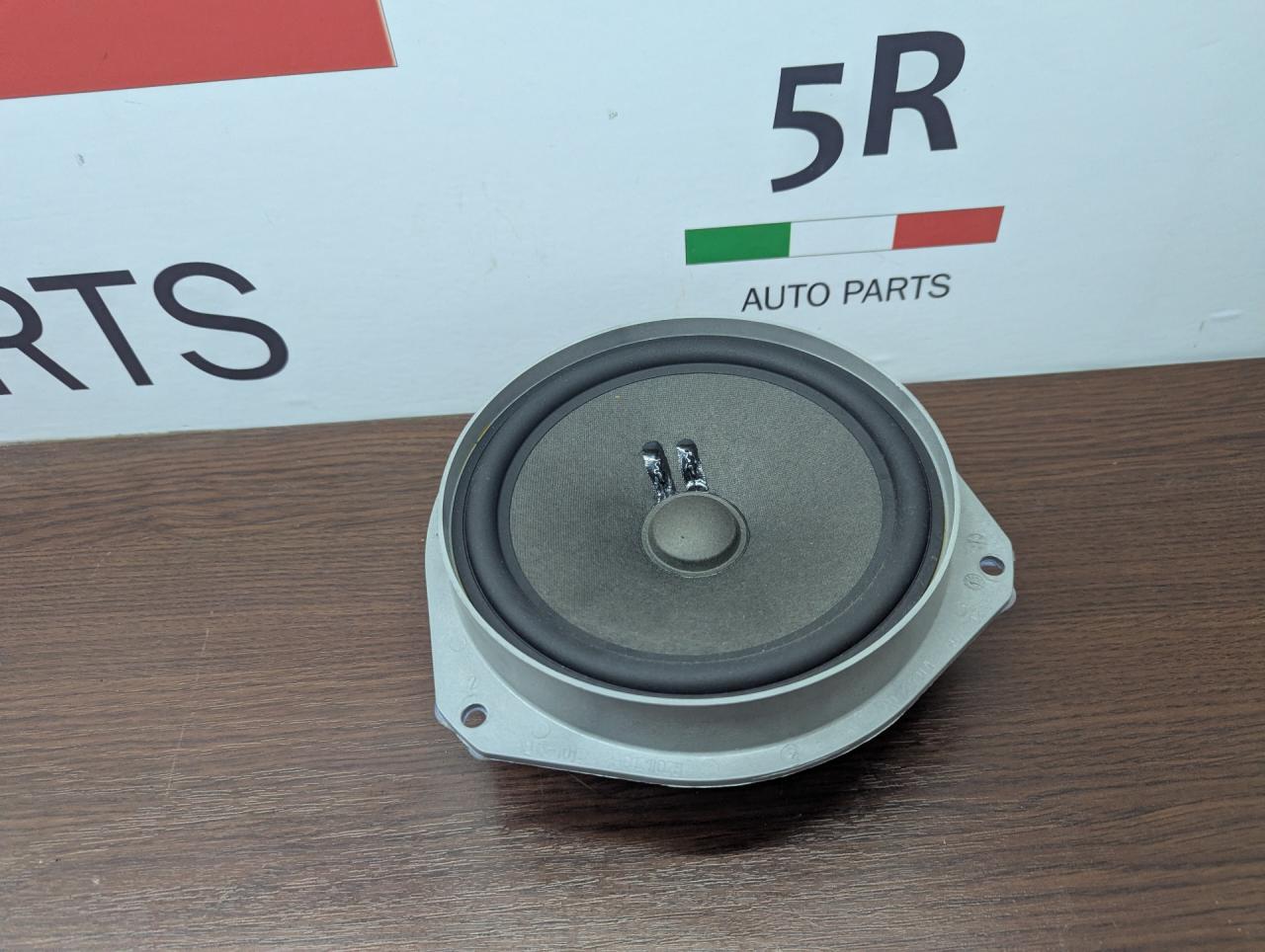 динамик Alfa Romeo Stelvio 1 поколение 949 2019, 2.0 л., бензин, АКПП, vesuvio gray metallic, внедорожник 5 дв., полный привод, правый руль, 50559757 - фото №1