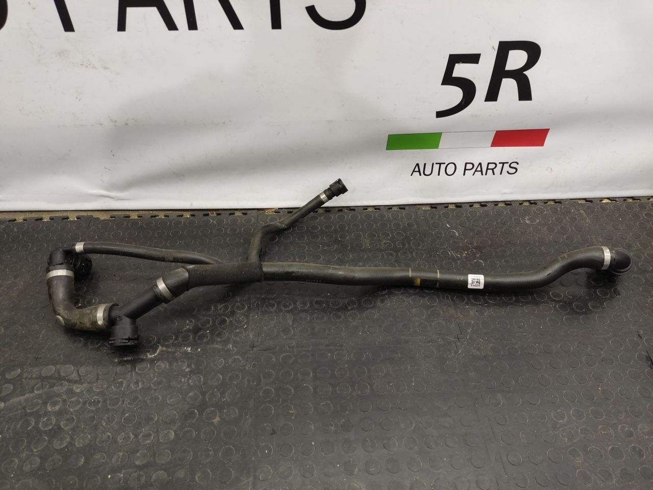 патрубок радиатора BMW 3 серия G20 2019, 2.0 л., B48 B20 B, бензин, АКПП, portimao blau (c31), седан, задний привод, правый руль, 17128654831, 8654831 - фото №1