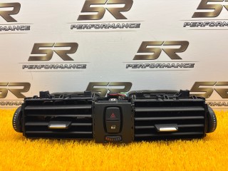 дефлектор обдува салона BMW 4 серия F32/F33 F32 2016, 3.0 л., N57 D30 A, дизель, АКПП, black sapphire metallic (475), купе, задний привод, правый руль, 9218552