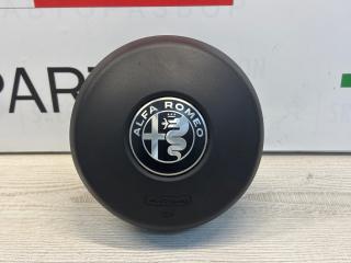 подушка безопасности водителя Alfa Romeo Stelvio 1 поколение 949 2019, 2.0 л., бензин, АКПП, vesuvio gray metallic, внедорожник 5 дв., полный привод, правый руль, 15612440