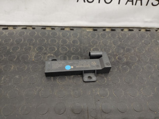 Антенна системы комфортного доступа Alfa Romeo Giulia 2 поколение 952 2019, 2.0 л., бензин, АКПП, rosso red, седан, задний привод, правый руль, 68051315, 04749301