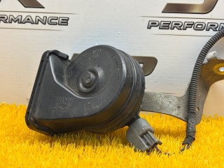 сигнал (клаксон) Alfa Romeo Stelvio 1 поколение 949 2018, 2.2 л., дизель, АКПП, rosso red, внедорожник 5 дв., полный привод, правый руль, 50545931