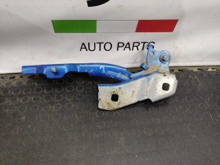 петля капота левая Alfa Romeo Giulia 2 поколение 952 2018, 2.0 л., бензин, АКПП, седан, задний привод, правый руль