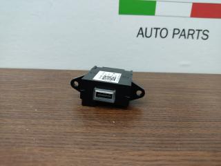 разъем AUX / USB Alfa Romeo Giulia 2 поколение 952 2019, 2.9 л., бензин, АКПП, black vulcano, седан, задний привод, правый руль, 156129168