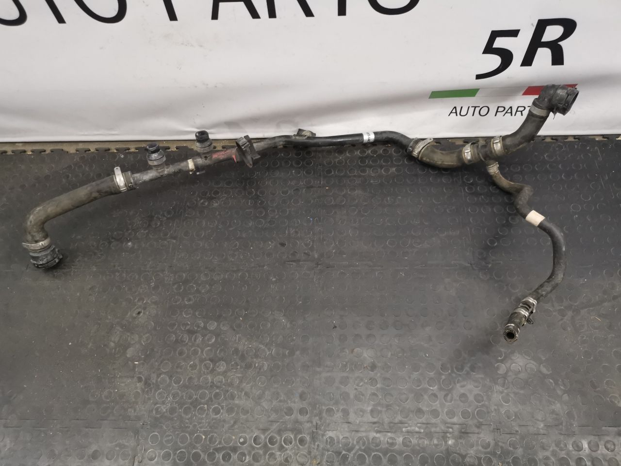 патрубок (трубопровод, шланг) Alfa Romeo Giulia 2 поколение 952 2018, 2.0 л., бензин, АКПП, седан, задний привод, правый руль, 50544741 - фото №1