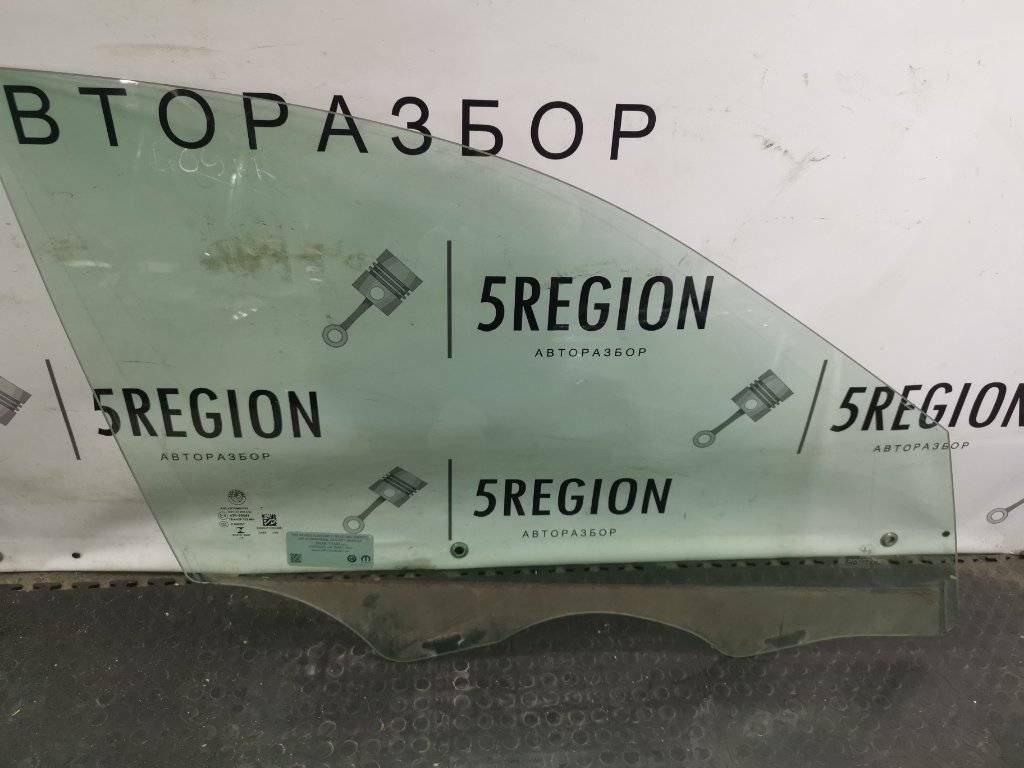 стекло двери передней правой Alfa Romeo Giulia 2 поколение 952 2018, 2.0 л., бензин, АКПП, седан, задний привод, правый руль - фото №1