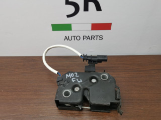 замок капота Maserati Levante 1 поколение [рестайлинг] M161 2023, 2.0 л., АКПП, внедорожник 5 дв., полный привод, правый руль, 670153401