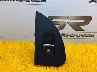 кнопка стеклоподъемника двери задней левой Alfa Romeo Giulia 2 поколение 952 2018, 2.0 л., бензин, АКПП, седан, задний привод, правый руль, 156107562