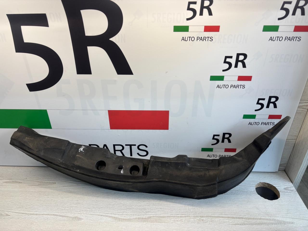 пыльник переднего крыла Alfa Romeo Giulia 2 поколение 952 2019, 2.0 л., бензин, АКПП, 035 vesuvio gray metallic, универсал, задний привод, правый руль, 50557384 - фото №1