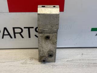 усилитель бампера переднего Alfa Romeo Stelvio 1 поколение 949 2019, 2.0 л., бензин, АКПП, vesuvio gray metallic, внедорожник 5 дв., полный привод, правый руль