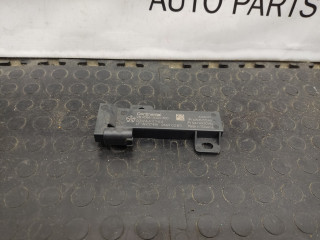 Антенна системы комфортного доступа Alfa Romeo Stelvio 1 поколение [рестайлинг] 949 2021, 2.0 л., бензин, АКПП, vesuvio gray metallic, внедорожник 5 дв., полный привод, правый руль, 04749301, 68051316