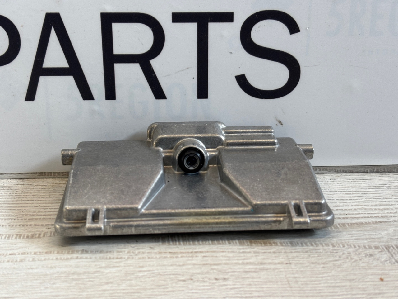 камера переднего обзора Alfa Romeo Stelvio 1 поколение 949 2019, 2.9 л., бензин, АКПП, внедорожник 5 дв., полный привод, правый руль, 50554321 - фото №1