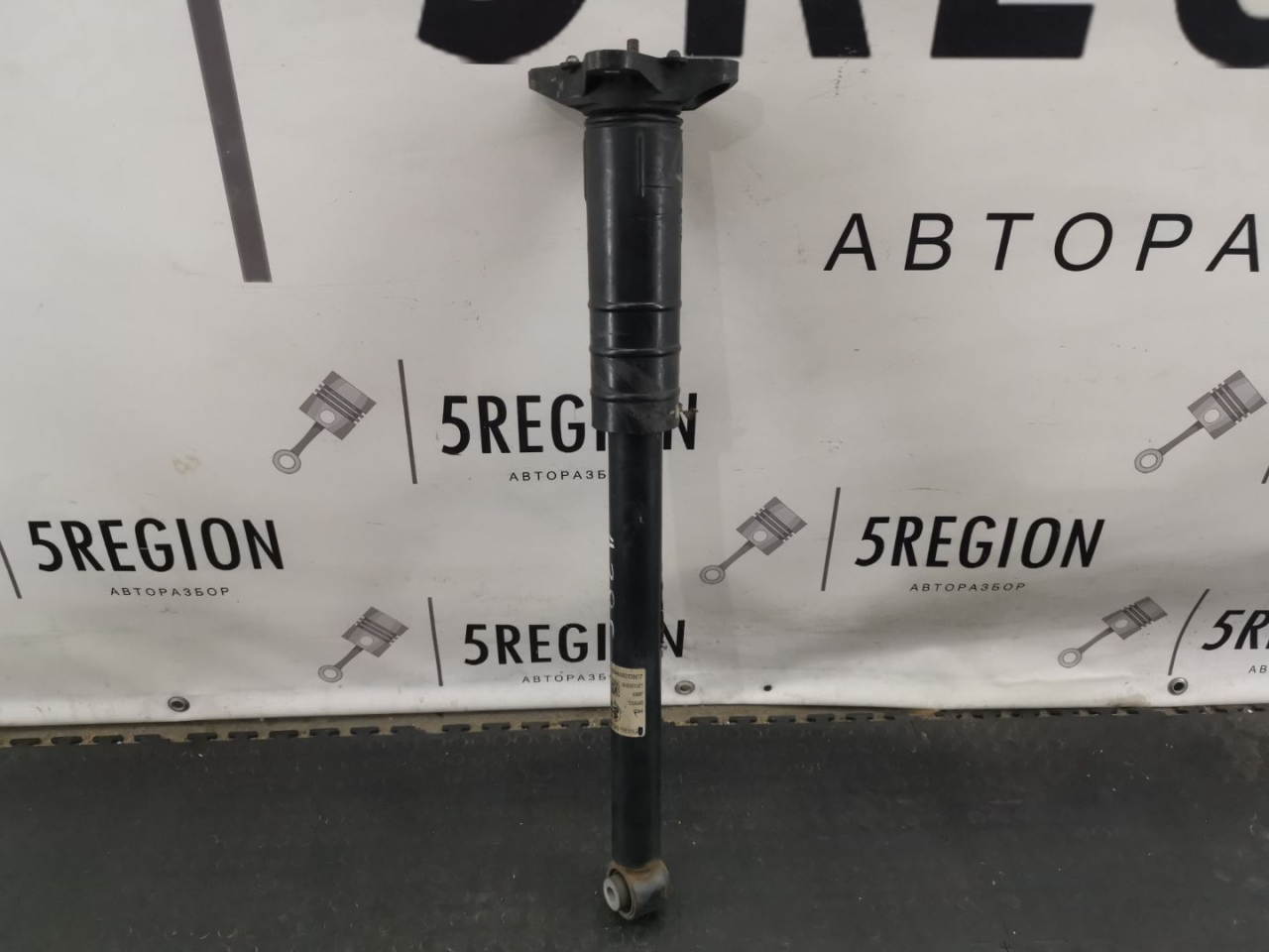 амортизатор задний Alfa Romeo Giulia 2 поколение 952 2018, 2.0 л., бензин, АКПП, vesuvio gray metallic, седан, полный привод, 50546465 - фото №1