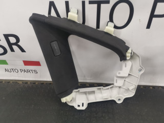 обшивка салона Maserati Levante 1 поколение [рестайлинг] M161 2023, 2.0 л., АКПП, внедорожник 5 дв., полный привод, правый руль, 670040369, 670062185