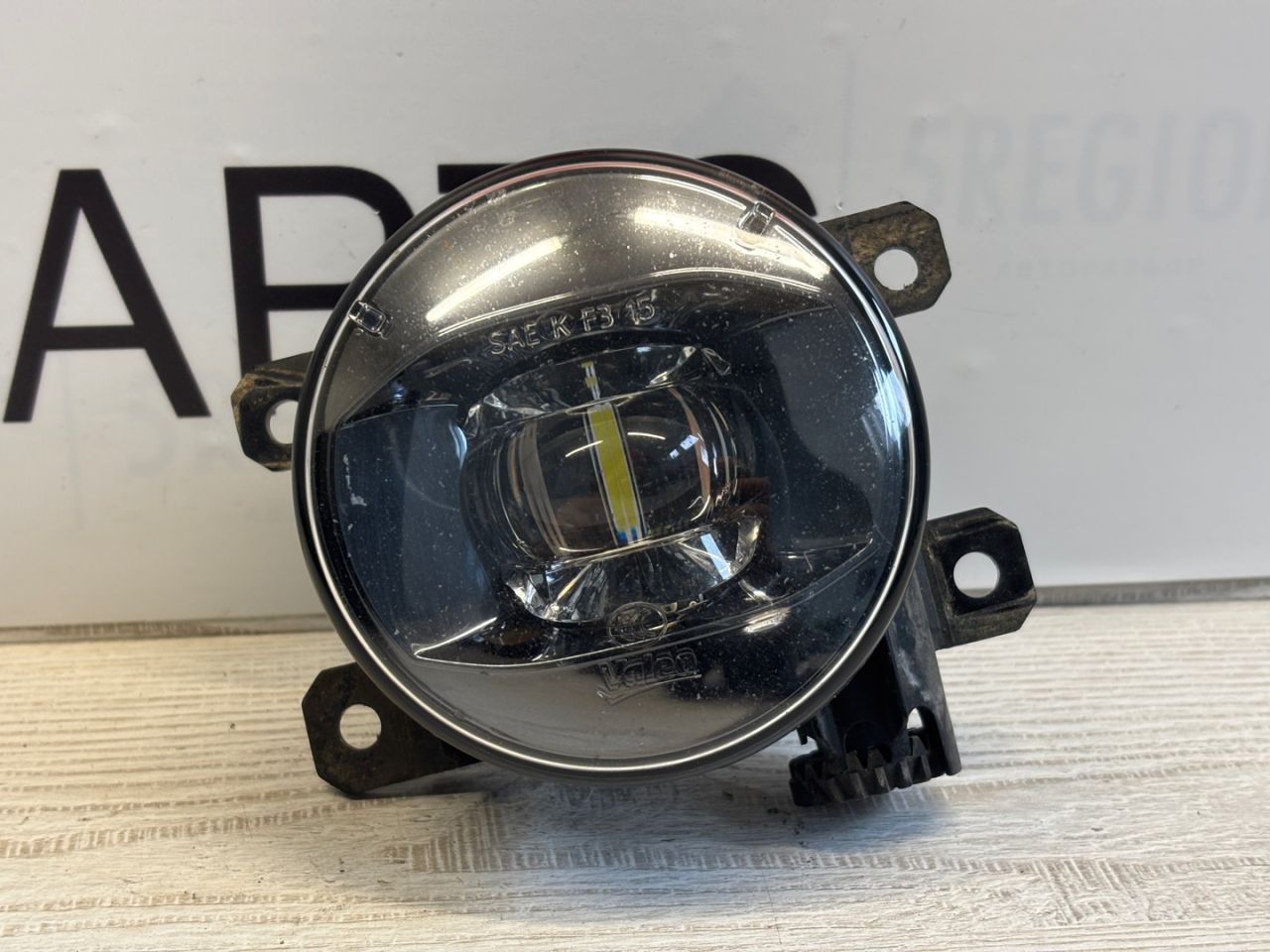 фара противотуманная Alfa Romeo Stelvio 1 поколение 949 2019, 2.2 л., дизель, АКПП, внедорожник 5 дв., полный привод, правый руль, 670033497 - фото №1