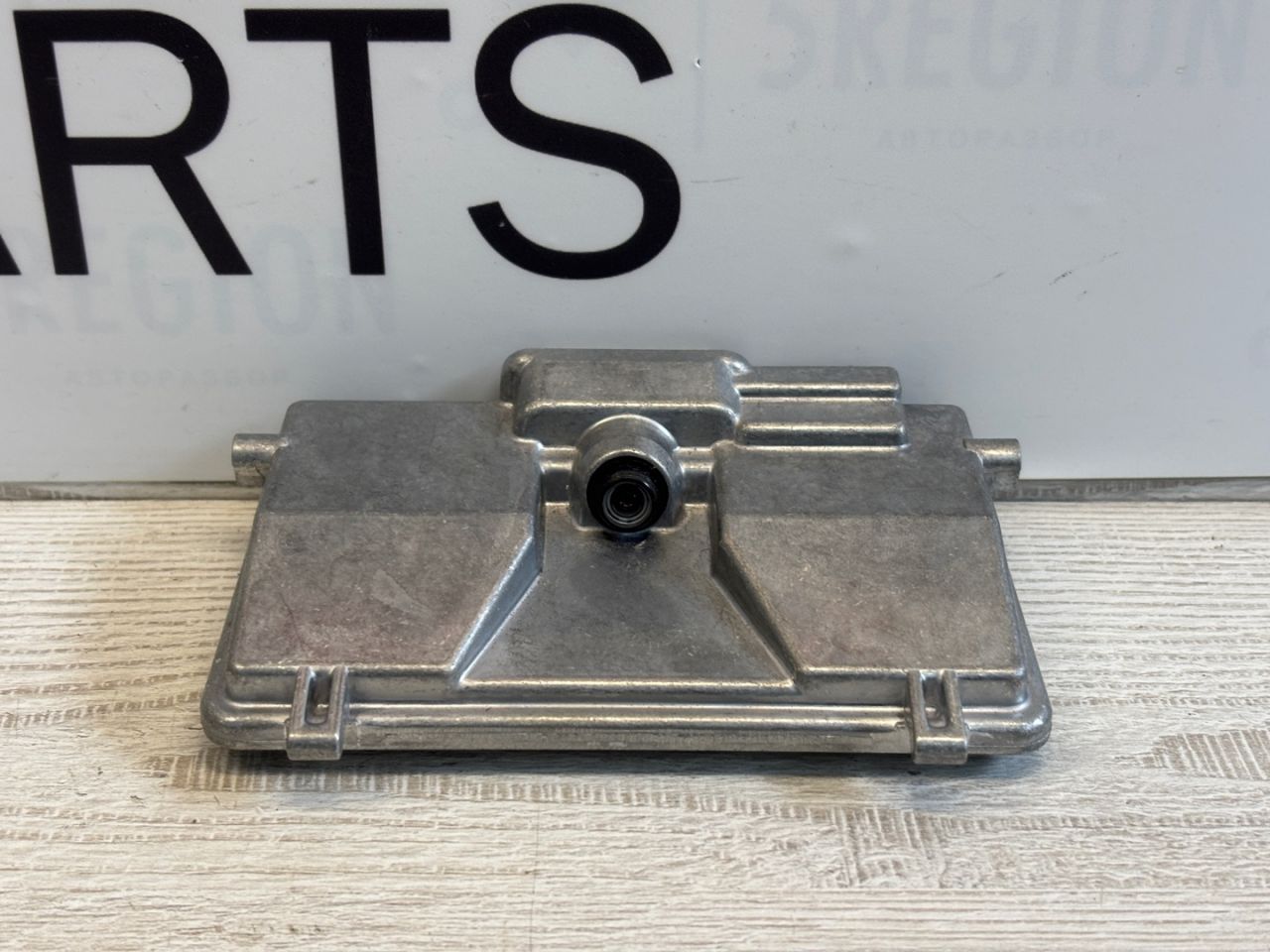 камера переднего обзора Alfa Romeo Stelvio 1 поколение 949 2019, 2.0 л., бензин, АКПП, rosso red, внедорожник 5 дв., полный привод, правый руль, 50554321 - фото №1