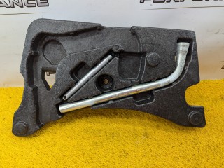 ящик под инструменты Porsche Cayenne GTS 958 2013, 4.8 л., M 48.02, бензин, робот, a1/041 (чёрный), внедорожник 5 дв., полный привод, 7L0012219, 7P5012177A