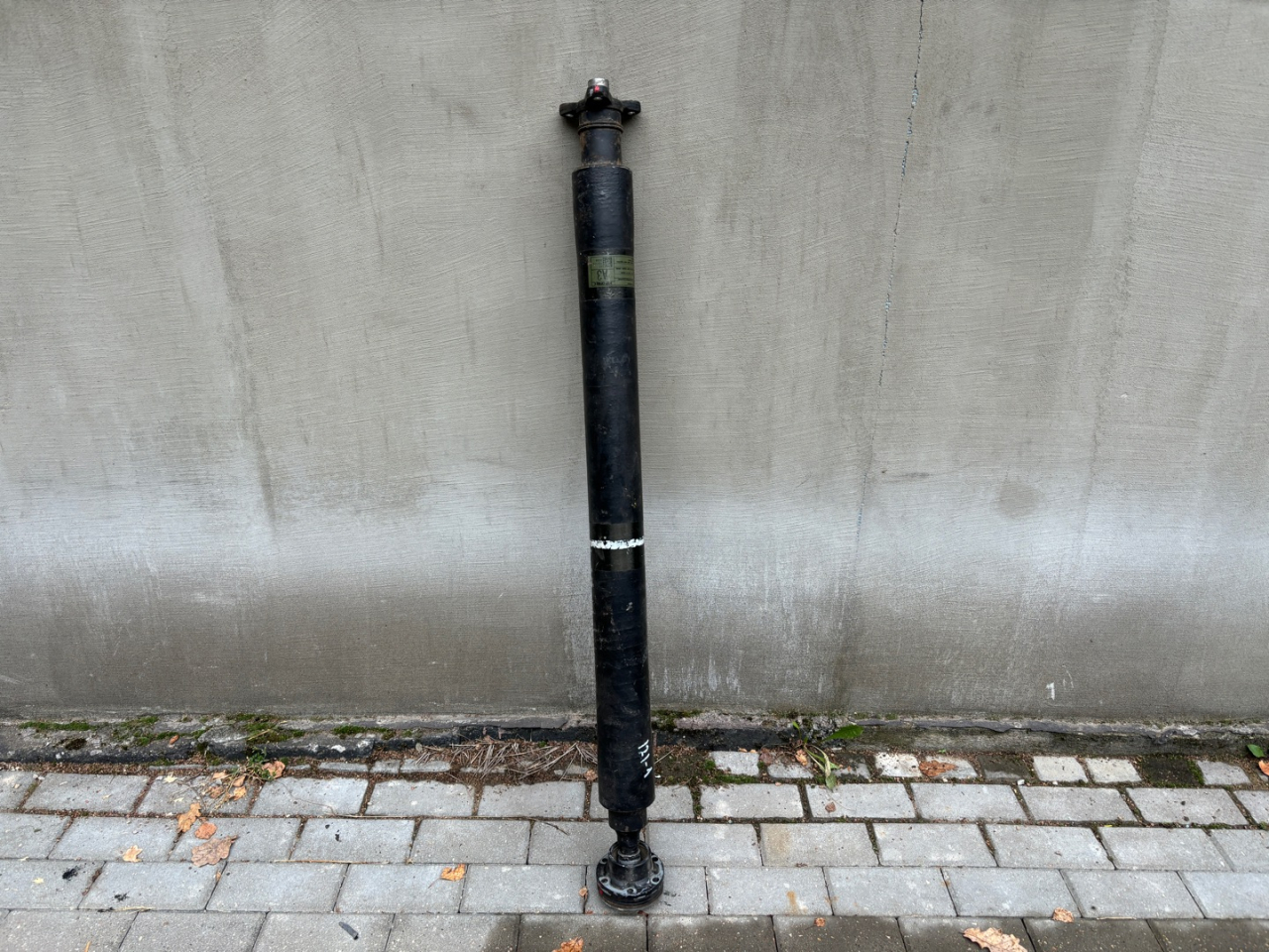 карданный вал Alfa Romeo Stelvio 1 поколение 949 2019, 2.2 л., дизель, АКПП, внедорожник 5 дв., полный привод, правый руль - фото №1