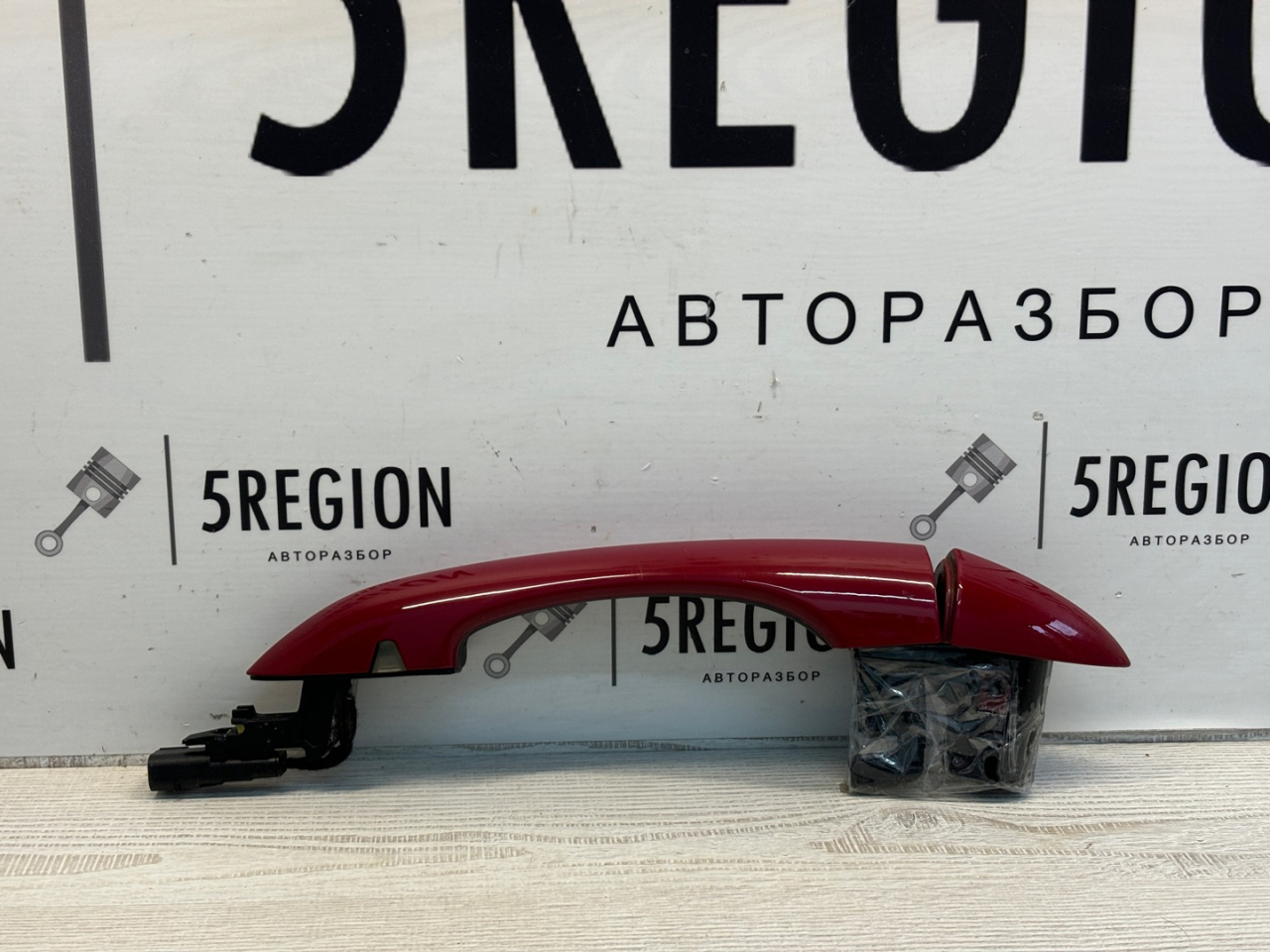 ручка наружная задняя левая Alfa Romeo Stelvio 1 поколение 949 2019, 2.9 л., бензин, АКПП, внедорожник 5 дв., полный привод, правый руль - фото №1