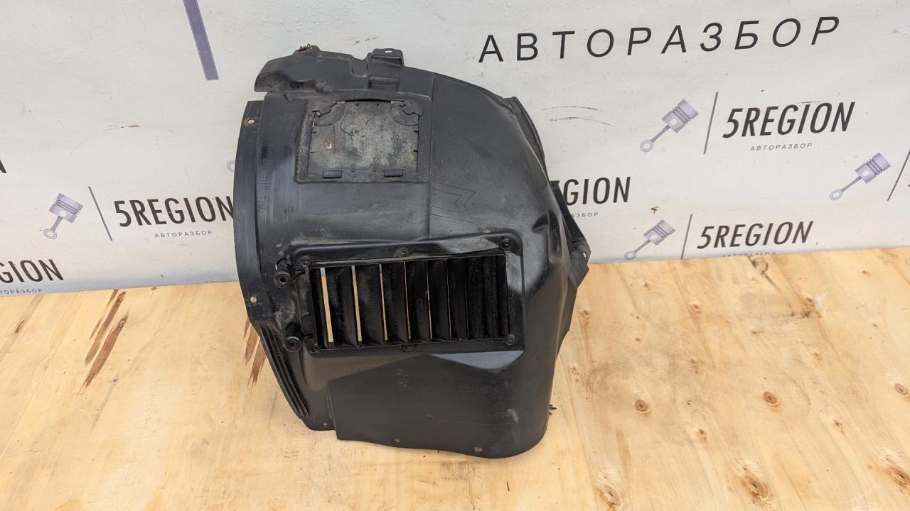 защита арок передняя правая (подкрылок) BMW M3 E92/E93 E92 2012, 4.0 л., S65 B40 A, бензин, робот, spacegrau metallic a52, купе, задний привод, правый руль, 51717899816, 7899816, 8046486 - фото №1