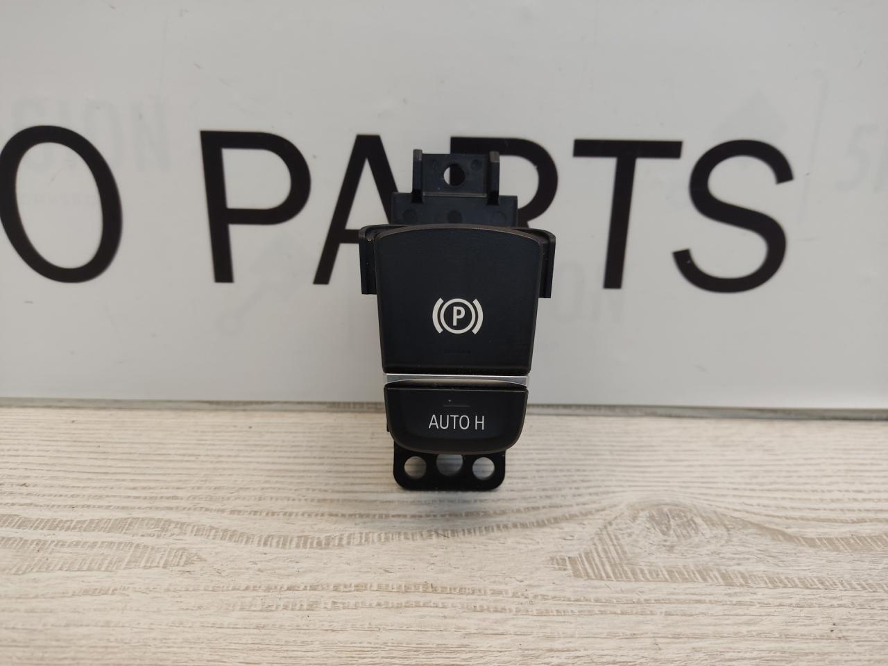 кнопка ручного тормоза (ручника) BMW X3 G01 2020, 2.0 л., B47 D20 B, дизель, АКПП, a90, внедорожник 5 дв., полный привод, правый руль, 9109311 - фото №1