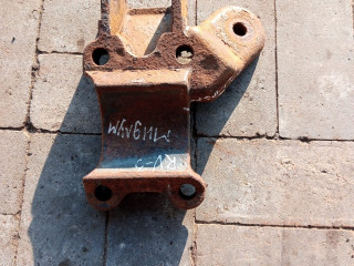 кронштейн (крепление) Renault, 5600201668