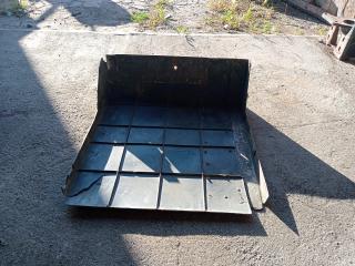 крышка аккумулятора Volvo, 4331-370321-01