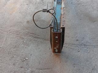 крепление ( кронштейн ) крыла MAN