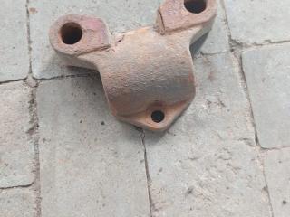 крепление стабилизатора / втулки стабилизатора Mercedes-Benz