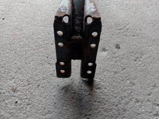 крепление ( кронштейн ) крыла MAN