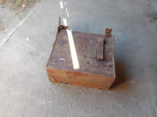 крышка аккумулятора Scania