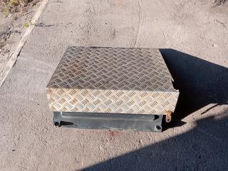 крышка аккумулятора Volvo, 3127594