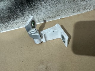 петля двери Audi Q3 F3 2020, 2.0 л., бензин, АКПП, внедорожник 5 дв., полный привод, 8X4833408A, 8V5833404C