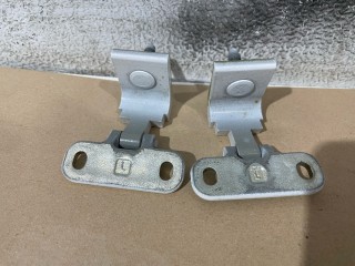 петля крышки багажника Audi Q3 F3 2020, 2.0 л., бензин, АКПП, внедорожник 5 дв., 8V3827299B