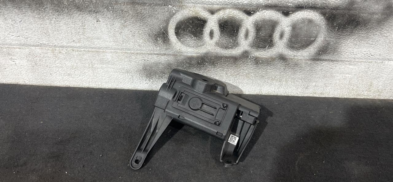 клемма аккумулятора плюс Audi A5 B10 2025, 2.0 л., дизель, АКПП, 8B3941823C - фото №1