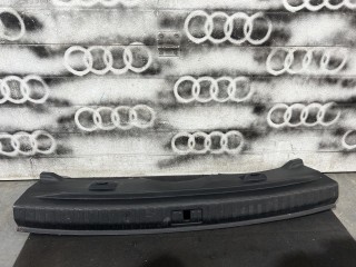 накладка внутренняя на заднюю панель кузова Audi Q3 F3 2020, 2.0 л., бензин, АКПП, внедорожник 5 дв., полный привод, 83A864483