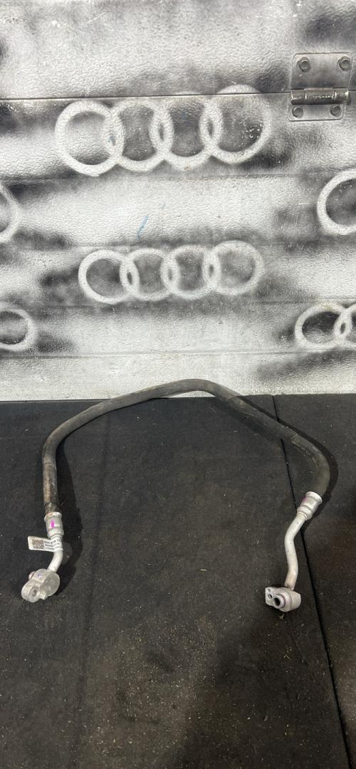 трубка кондиционера Audi Q5 FY 2019, 2.0 л., бензин, 80A816721C - фото №1