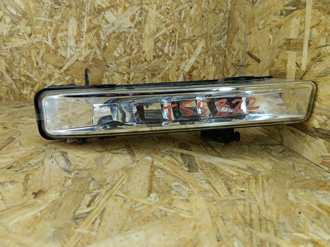 фара противотуманная правая BMW 5 серия G30/G31 G30 2017, 3.0 л., дизель, АКПП, синий, седан, полный привод, правый руль, 8925024, 7349132, 63177349132 - фото №1