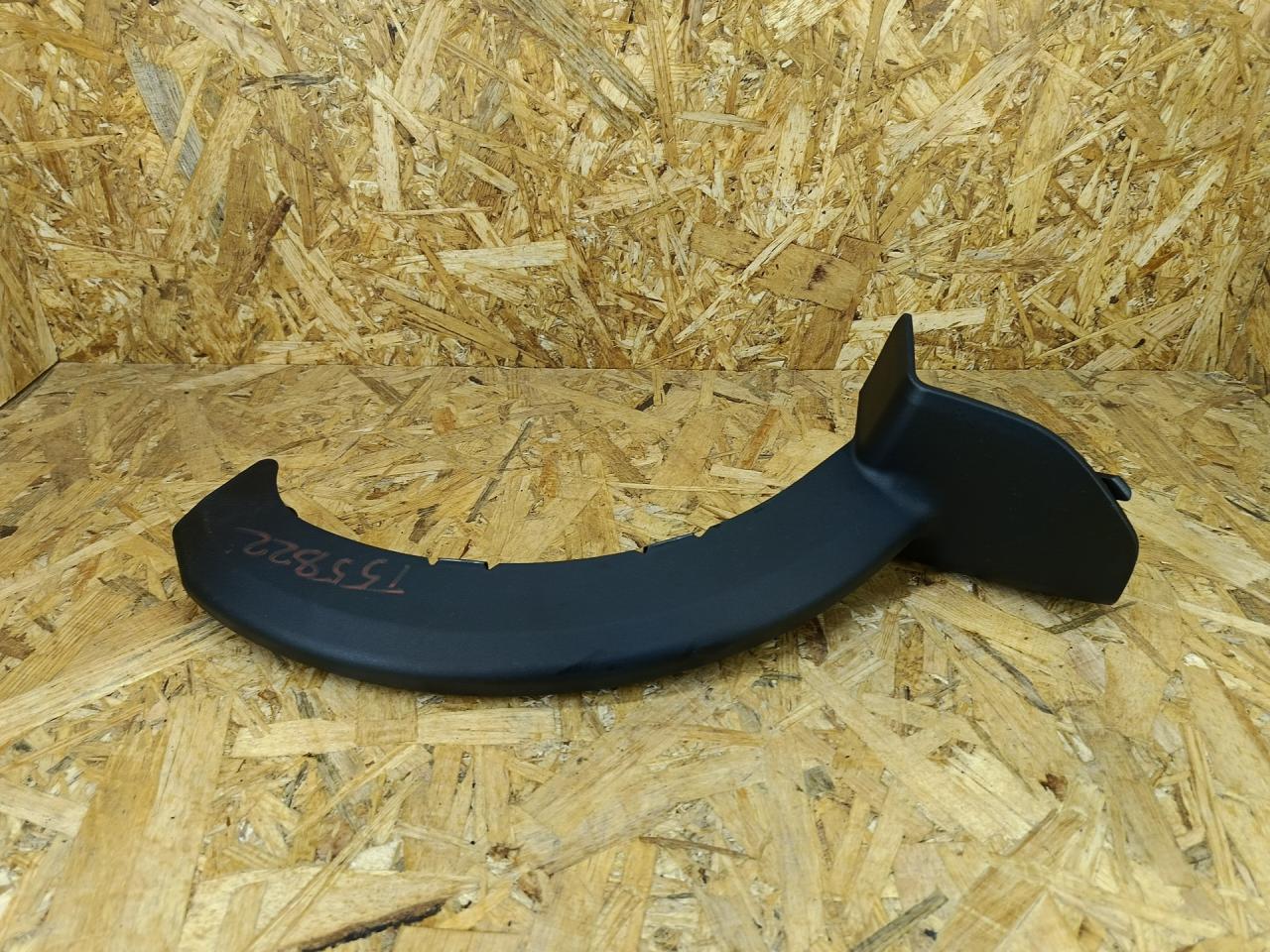 накладка петли багажника правая BMW 5 серия G30/G31 G30 2017, 3.0 л., дизель, АКПП, синий, седан, полный привод, правый руль, 7383563, 51497383563 - фото №1