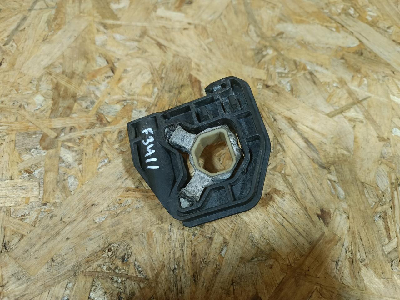 кронштейн радиатора BMW 3 GT F34 2014, 2.0 л., дизель, МКПП, лифтбэк, задний привод, правый руль, 17118620733, 8620733, 17117600540, 7600540, 8820733 - фото №1