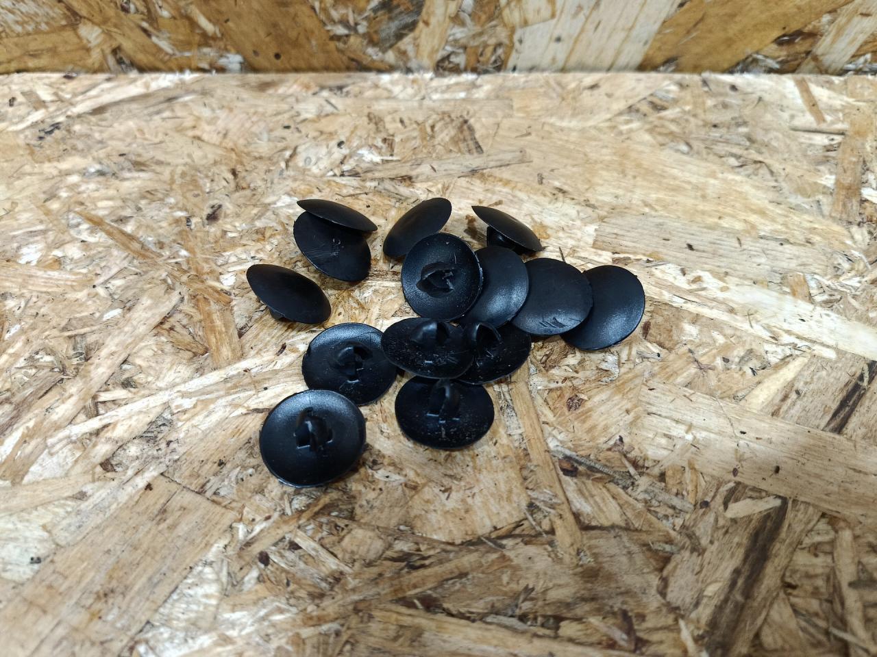 клипса BMW 2 серия Active Tourer F45 2015, дизель, АКПП, серый, минивэн, передний привод, 51489119216, 9119216, 51487273379, 7273379 - фото №1