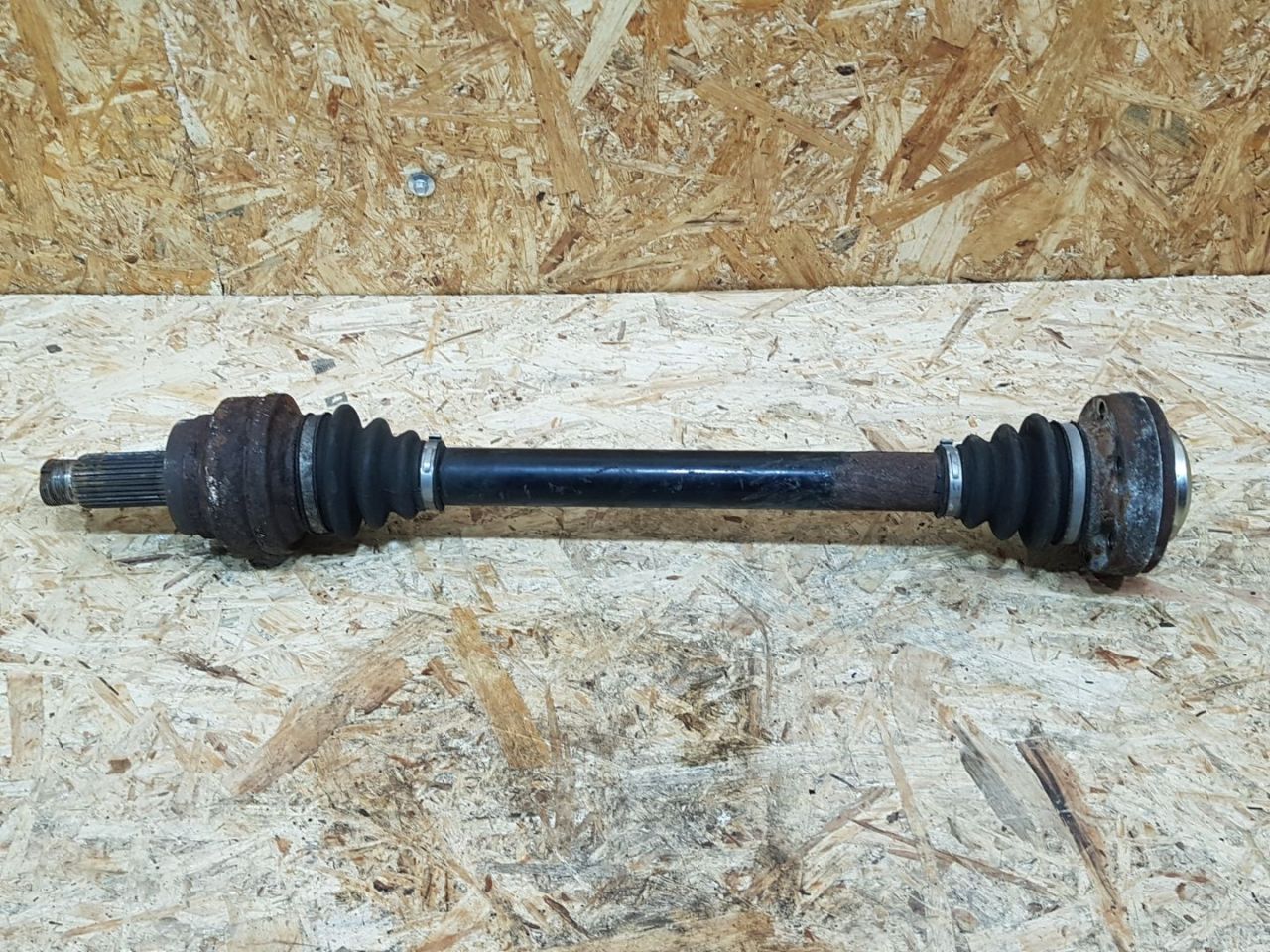 полуось задняя (приводной вал, ШРУС) BMW X6 E71/E72 2008, 3.0 л., дизель, АКПП, внедорожник 5 дв., полный привод, правый руль, 33207582141, 7582141, 33204567167, 4567167, 756716701 - фото №1