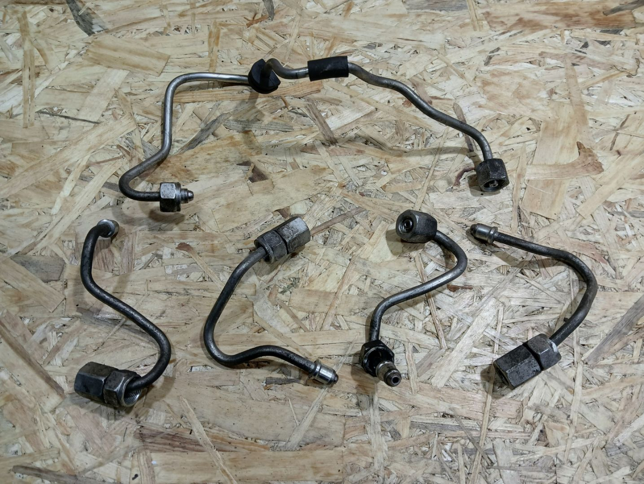 трубка топливная BMW 5 серия F07/F10/F11 F10 2012, 2.0 л., N47 D20 C, дизель, АКПП, седан, задний привод, правый руль, 13537800590, 7800590, 13537810713, 7810713, 13537810714, 7810714 - фото №1