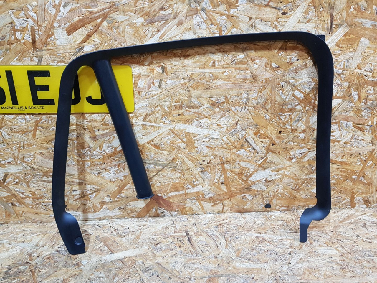 накладка двери внутренняя BMW X1 F48 2016, 2.0 л., дизель, АКПП, белый, внедорожник 5 дв., передний привод, правый руль, 7349671, 51427349671, 51352581793, 2581793 - фото №1