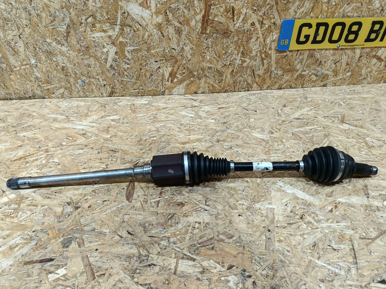 полуось передняя правая (приводной вал, ШРУС) BMW X5 F15 2015, 4.0 л., дизель, АКПП, внедорожник 5 дв., полный привод, 31607629880, 7629880, 762988001 - фото №1