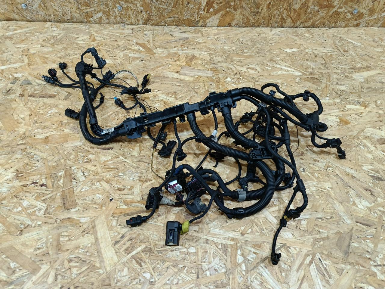 проводка двигателя BMW 5 серия G30/G31 G31 2020, 3.0 л., дизель, АКПП, универсал, полный привод, правый руль, 8599777, 12518599777 - фото №1