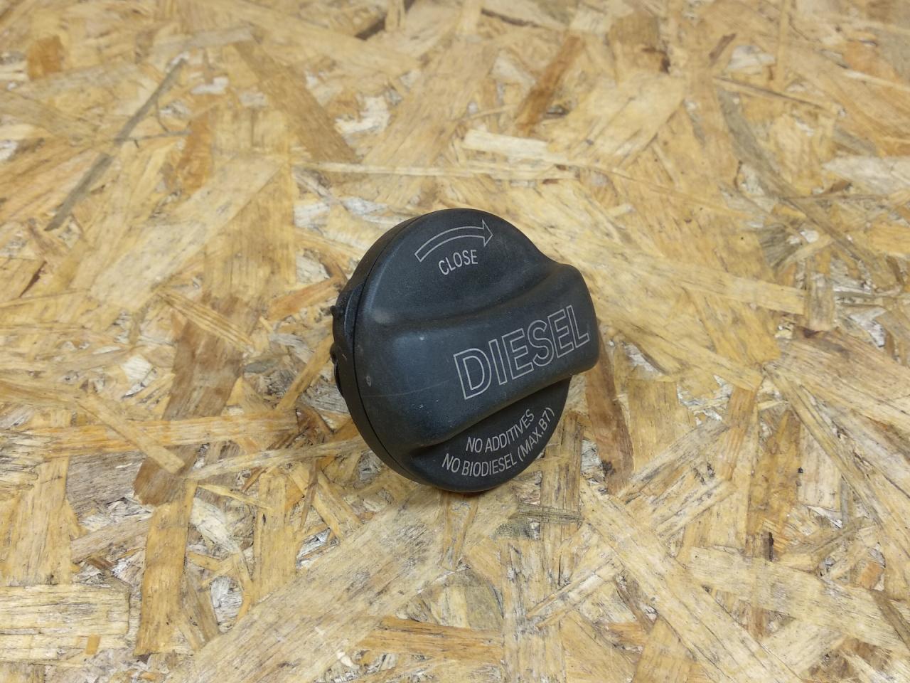 пробка топливного бака BMW 2 серия Active Tourer F45 2015, дизель, АКПП, серый, минивэн, передний привод, 7222392, 16117222392, 16117193381, 7193381, 7482901, 16117482901 - фото №1