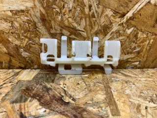 кронштейн (крепление) BMW 5 серия G30/G31 G30 2018, 3.0 л., дизель, АКПП, серый, седан, полный привод, правый руль, 9331172