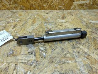 амортизатор складной крыши BMW 3 серия E90/E91/E92/E93 [рестайлинг] E93 2008, 2.0 л., бензин, АКПП, кабриолет, задний привод, правый руль, 54377181109, 7181109, 549971