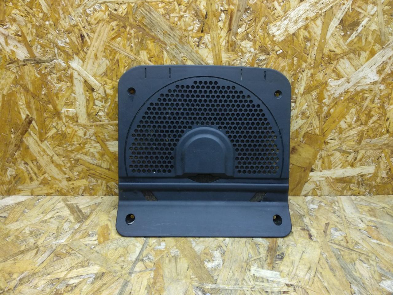 Накладка (сетка) динамика BMW 3 серия F30/F31/F34 F30 2014, 2.0 л., дизель, МКПП, седан, полный привод, правый руль, 9290908, 65139290908, 65139227819, 9227819 - фото №1